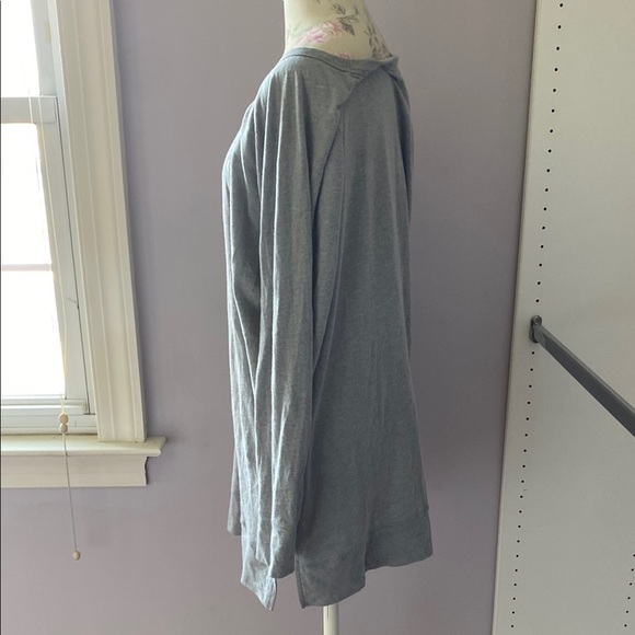 Victoria's Secret Heather Gray Love Script Pajama Top - Picture 6 of 10
